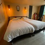 Au Presbytere De Bed & Breakfast 3*