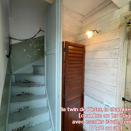 Au Presbytère De 3*