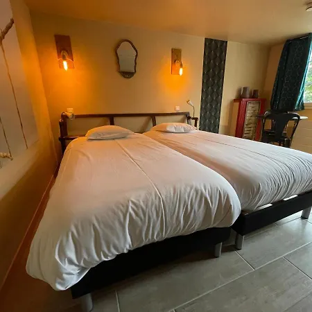 Au Presbytere De Bed & Breakfast 3*