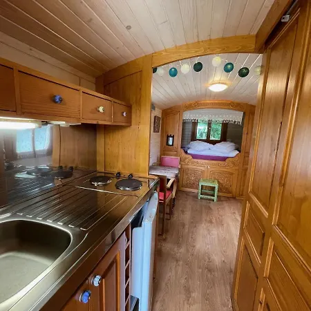 Au Presbytere De Bed & Breakfast 3*