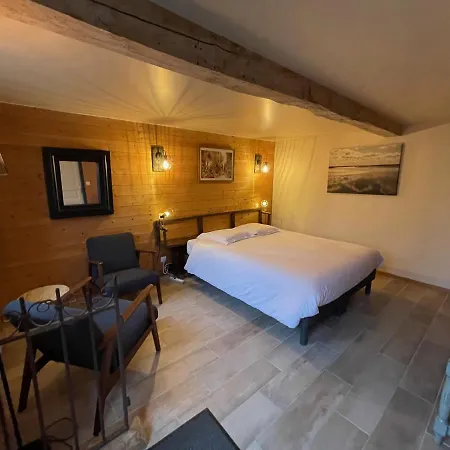 Au Presbytere De Oda ve Kahvaltı Saigneville