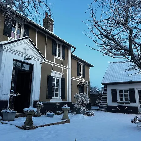 Oda ve Kahvaltı Au Presbytere De