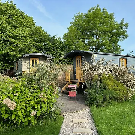 Au Presbytere De Bed and breakfast Saigneville