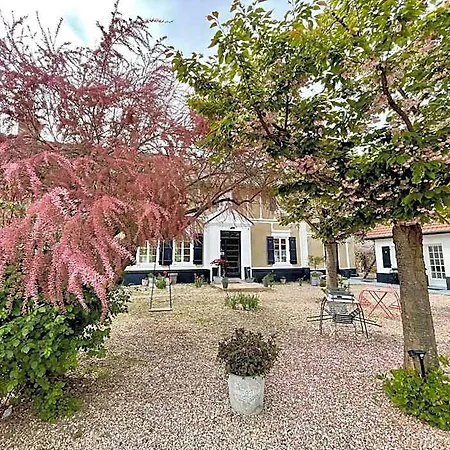 Au Presbytere De 3*