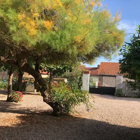 Bed & Breakfast Au Presbytere De 3*