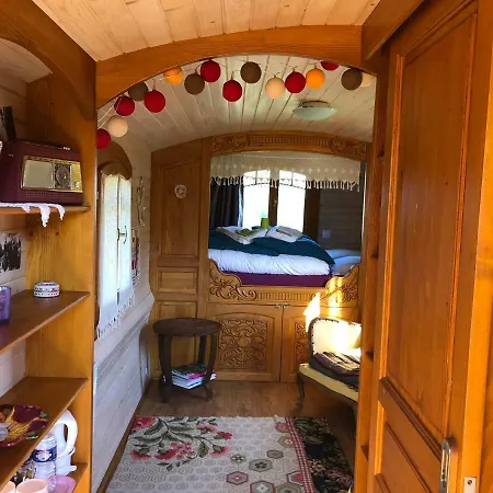 Au Presbytère De 3*