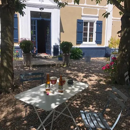 Au Presbytère De 3*