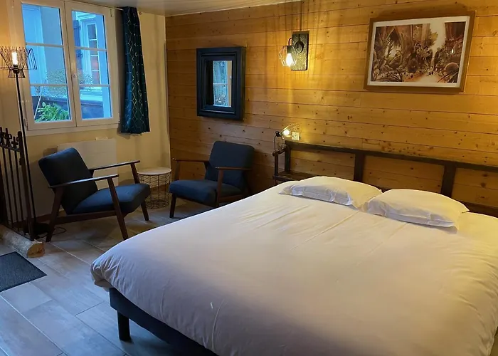 Au Presbytère De Couette-café 3*